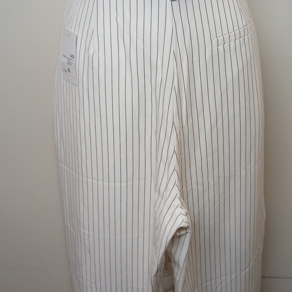 Forever 21 White Pinstripe Wide-Leg Pants – Size XL – NWT - Picture 11 of 13